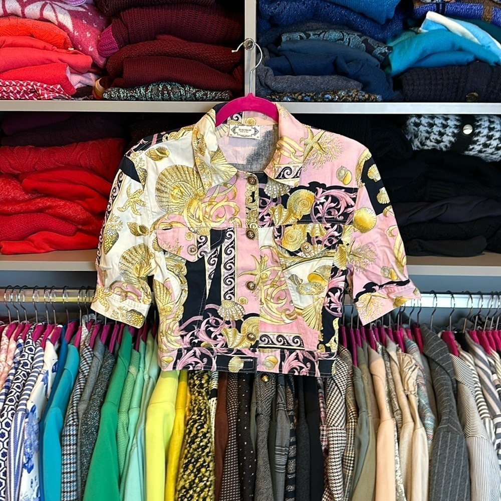 Swish black/pink/tan print cropped button down shirt sleeve top size S